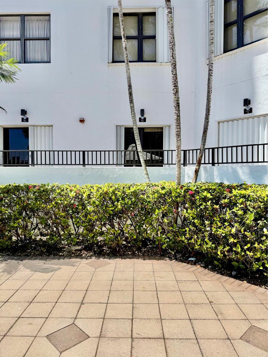 300 Three Islands Boulevard # 101, Hallandale Beach FL 33009 photo 5