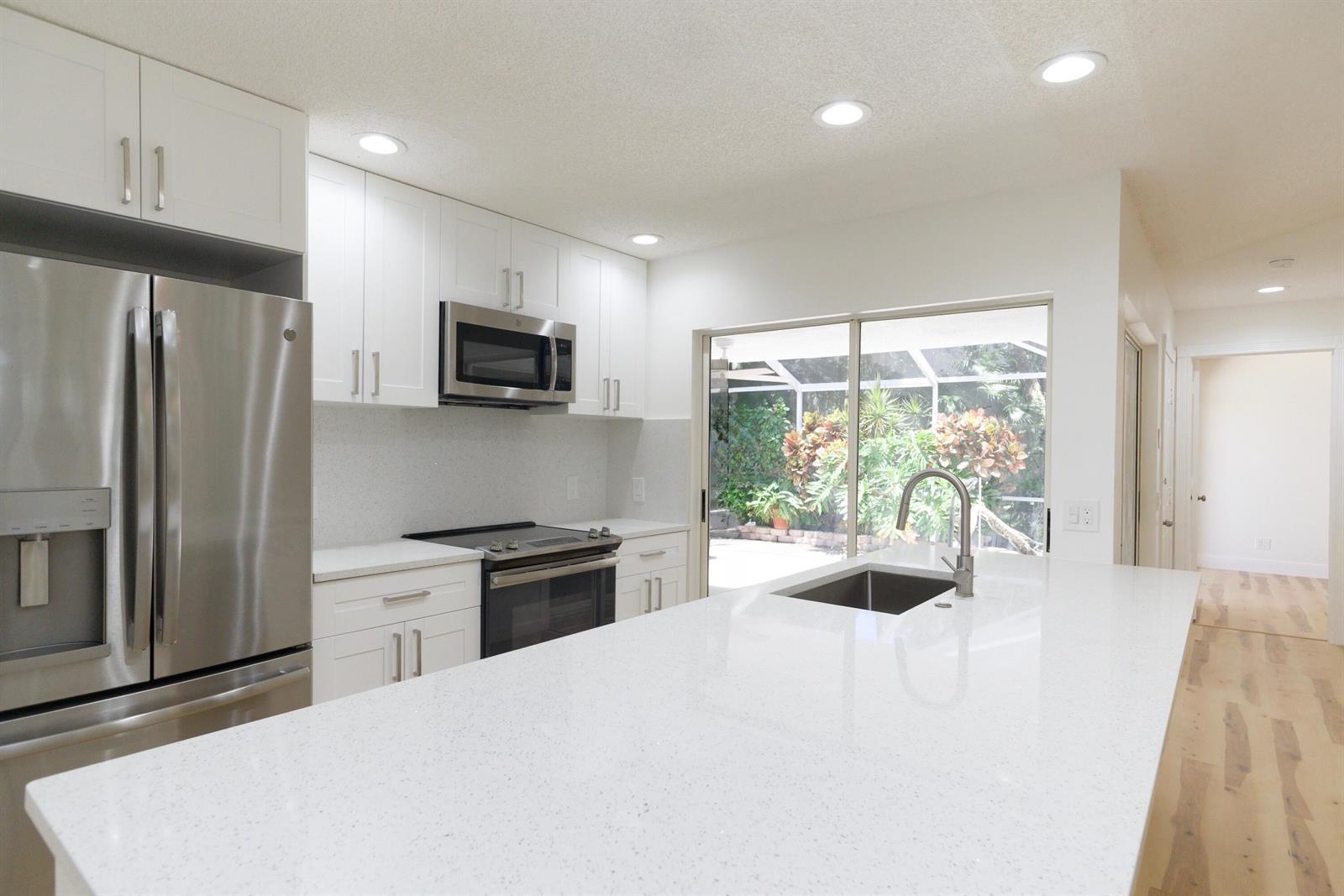 1202 Silverleaf Oak Court, Palm Beach Gardens FL 33410 photo 2