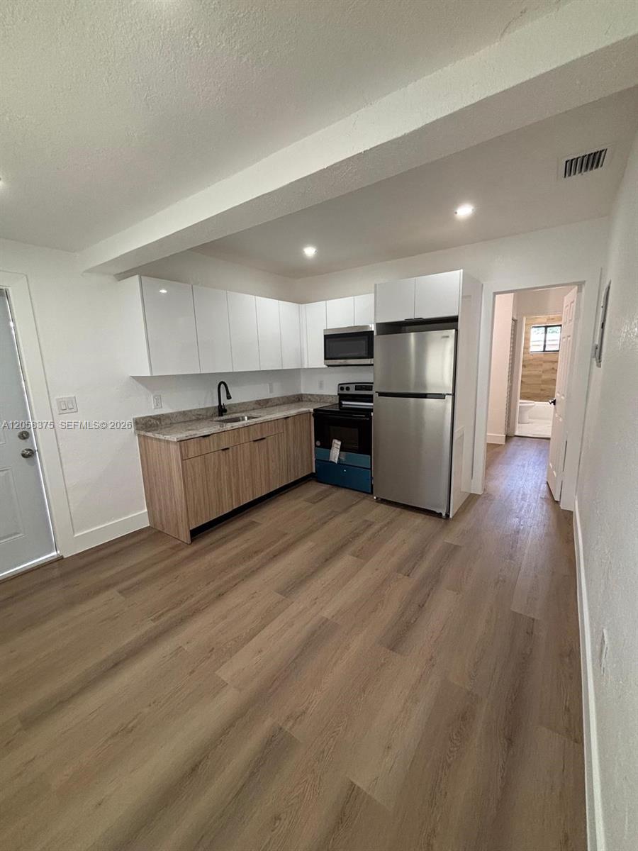 5601 NW 31st Ave # B, Miami FL 33142 photo 3