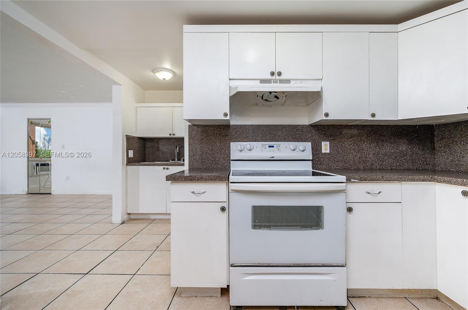 6980 NW 186th St # 128A, Hialeah FL 33015