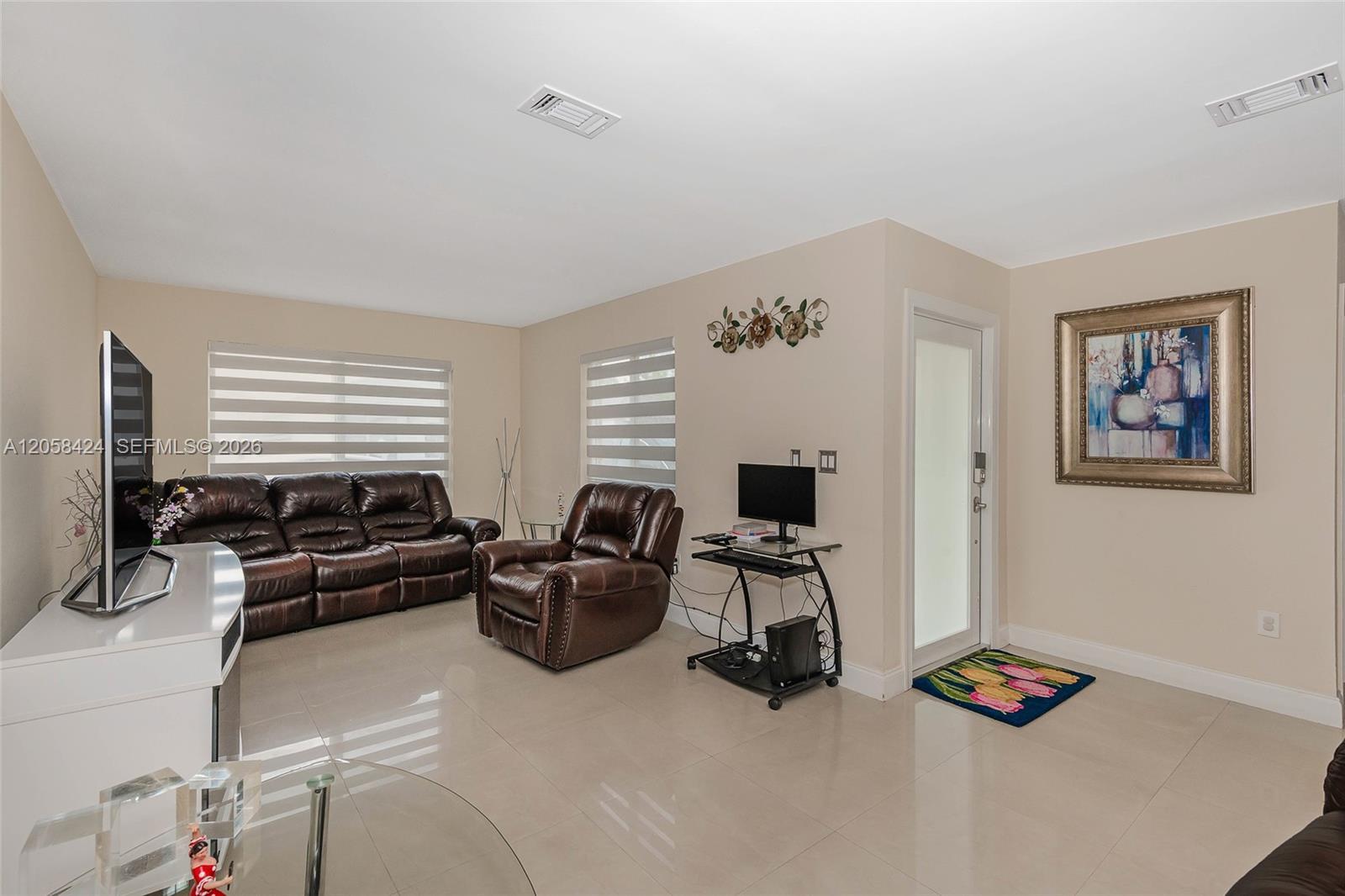 11559 SW 7th St, Sweetwater FL 33174 photo 2