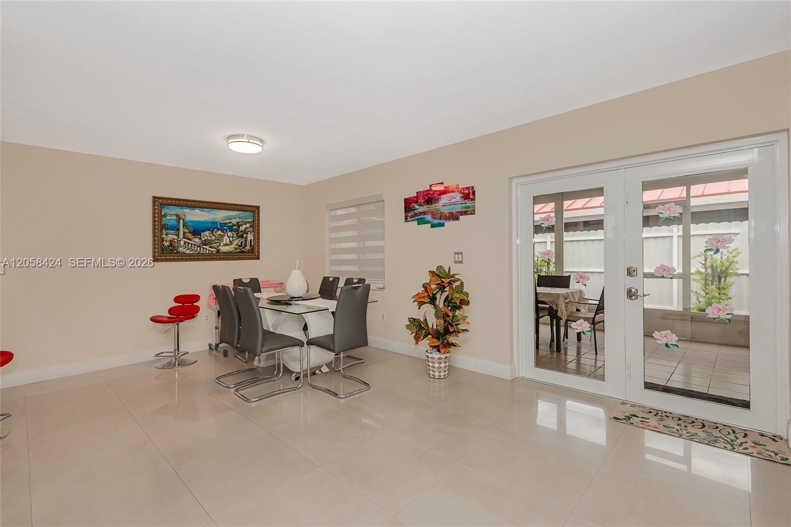 11559 SW 7th St, Sweetwater FL 33174 photo 4