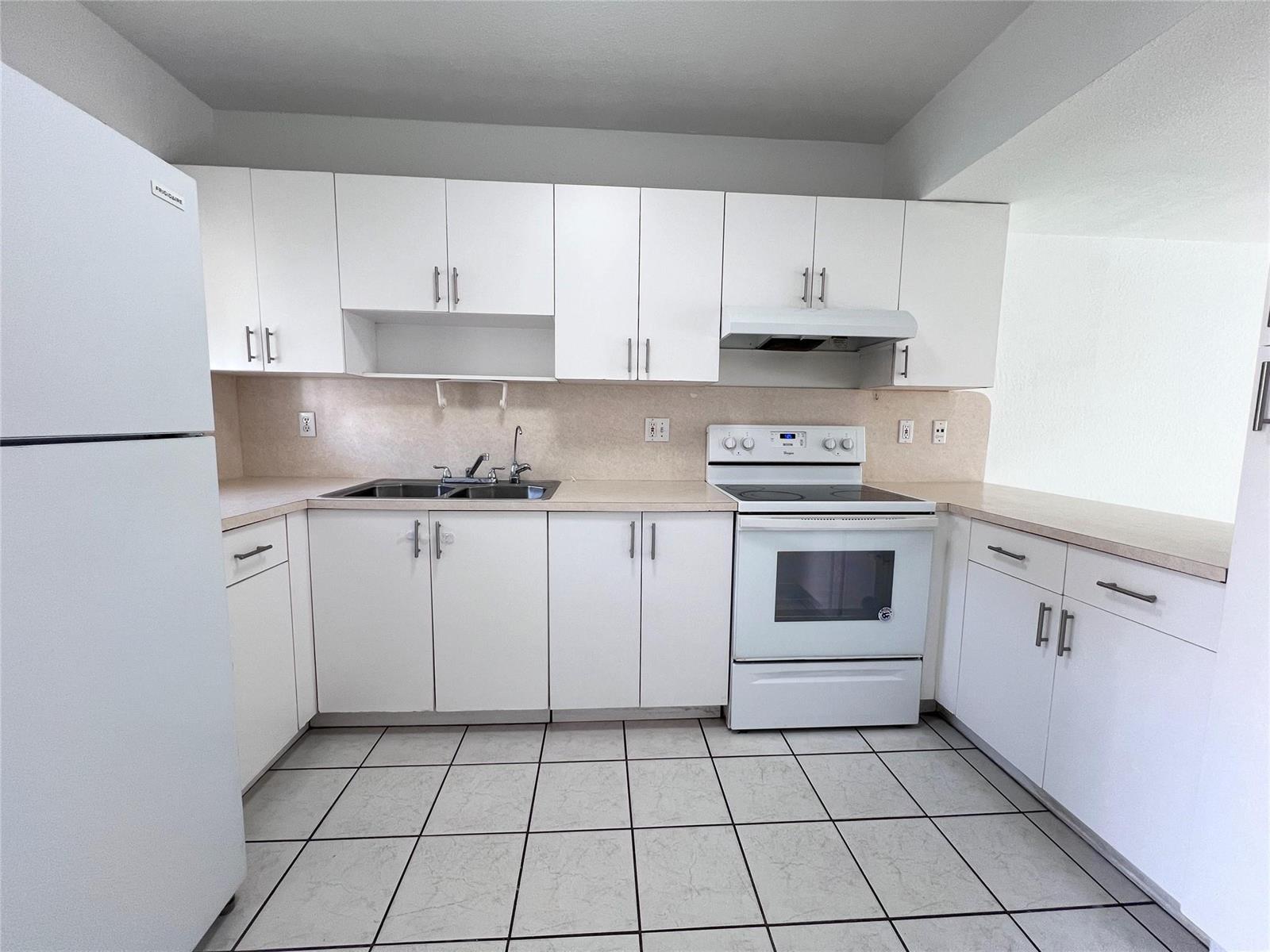 519 W 68th Street # 4, Hialeah FL 33014 photo 2