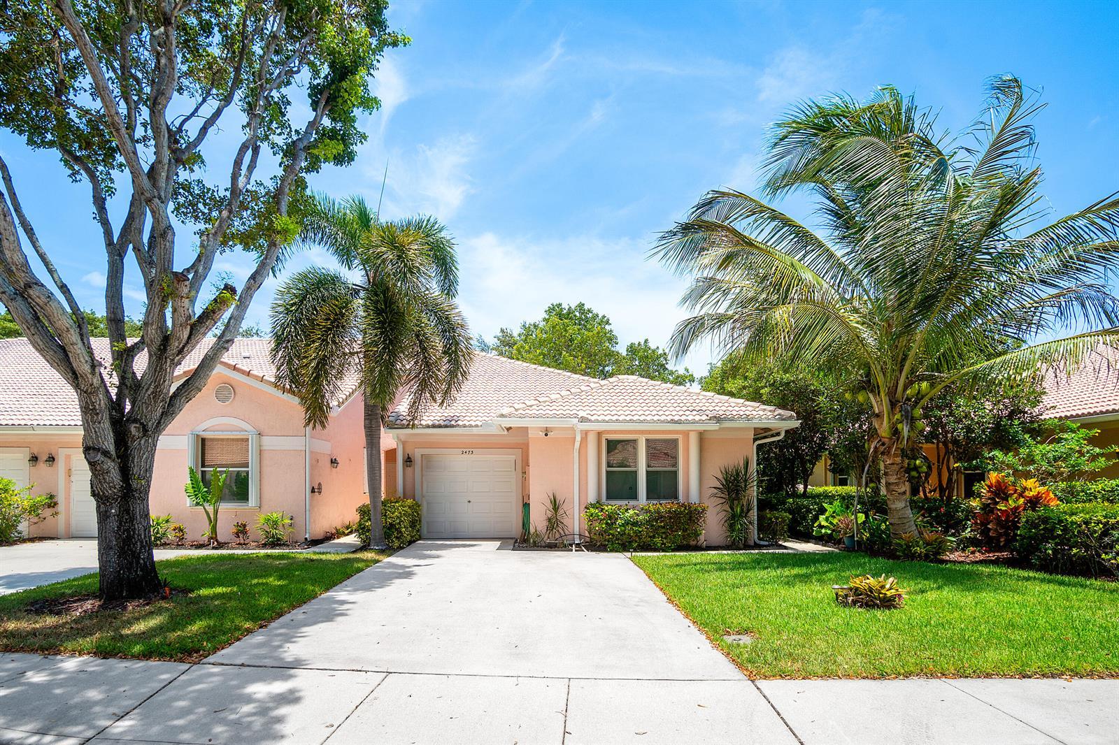 2473 S CORAL TRACE Circle, Delray Beach FL 33445 photo 2