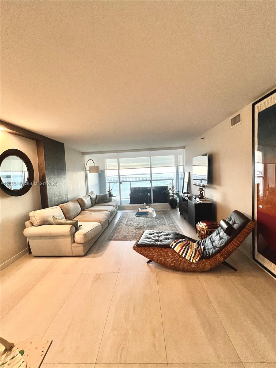 1541 Brickell Ave # 1902, Miami FL 33129 photo 4