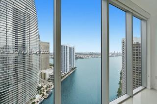 465 Brickell Ave # 3202, Miami FL 33131 photo 2