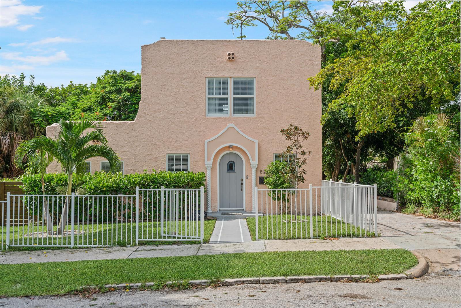 820 29TH Street, West Palm Beach FL 33407