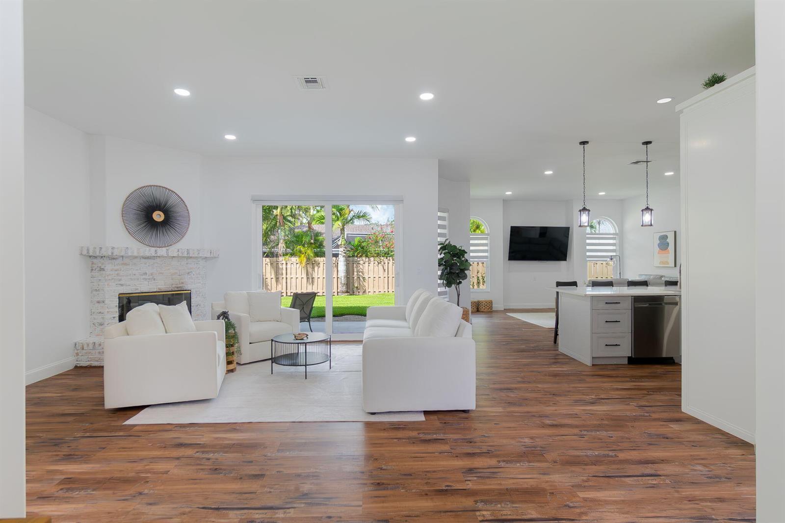 13590 Jonquil Place, Wellington FL 33414