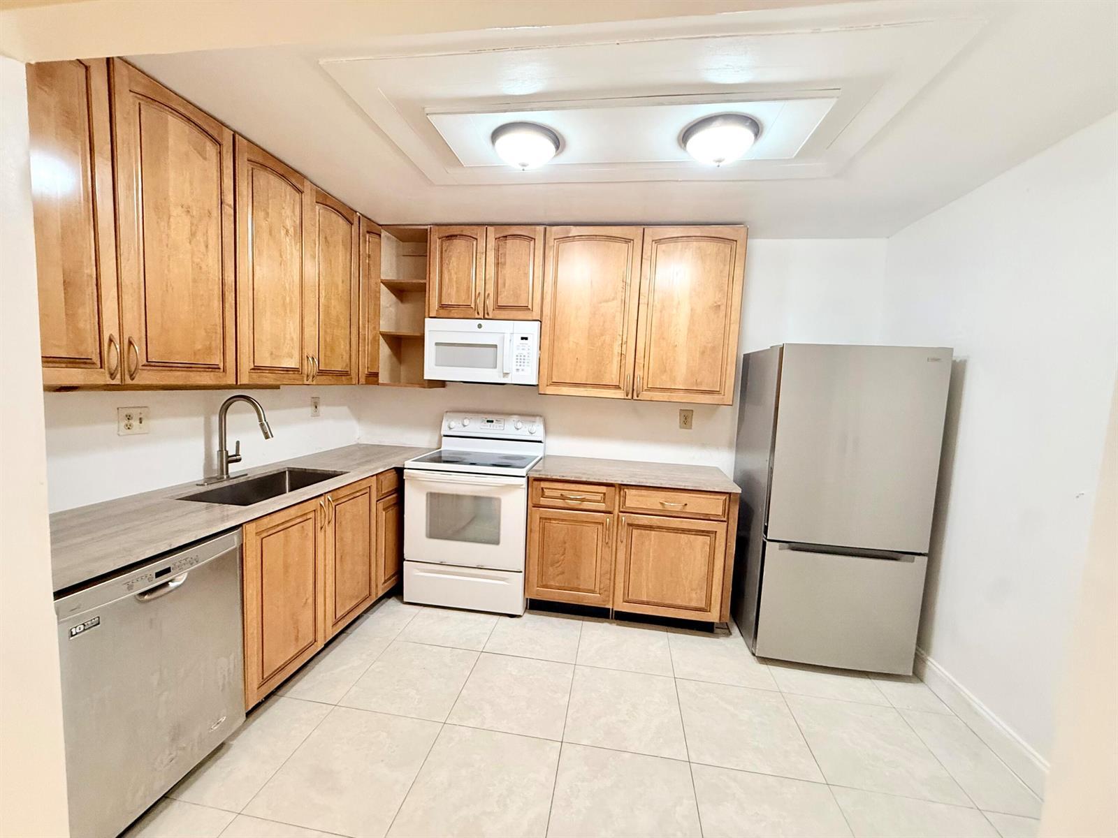 4115 NW 88TH Avenue # 203, Coral Springs FL 33065 photo 4