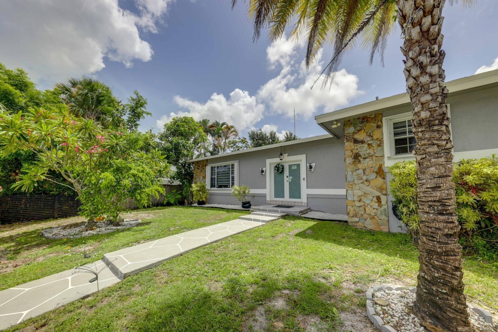 3609 SW 58TH Avenue, West Park FL 33023 photo 3