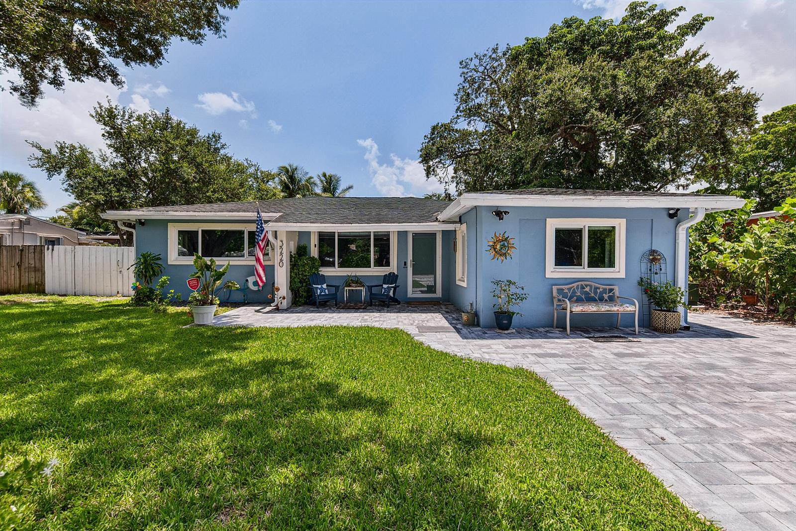 3220 SW 16TH Court, Fort Lauderdale FL 33312 photo 2