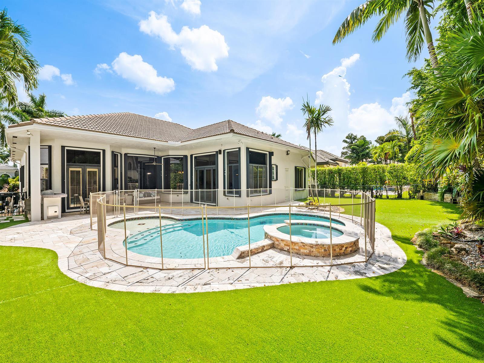 10800 Blue Palm Street, Plantation FL 33324 photo 3