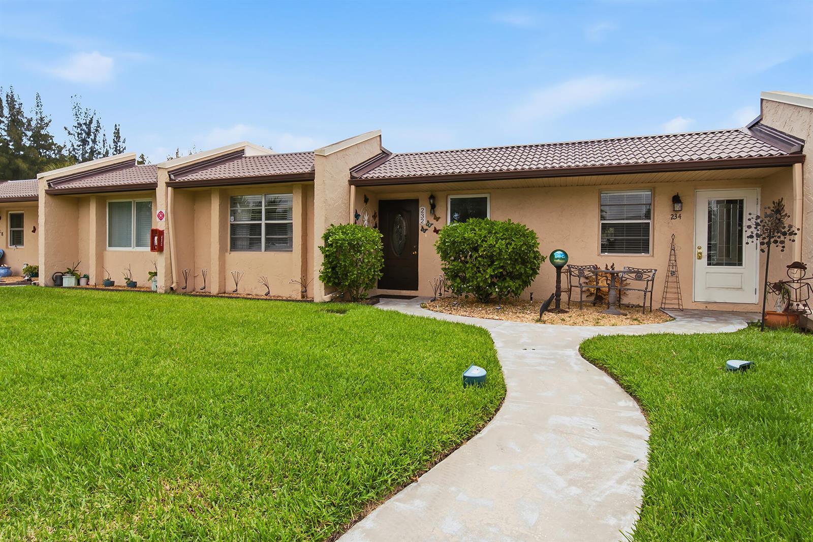 232 Lake Meryl Drive, West Palm Beach FL 33411