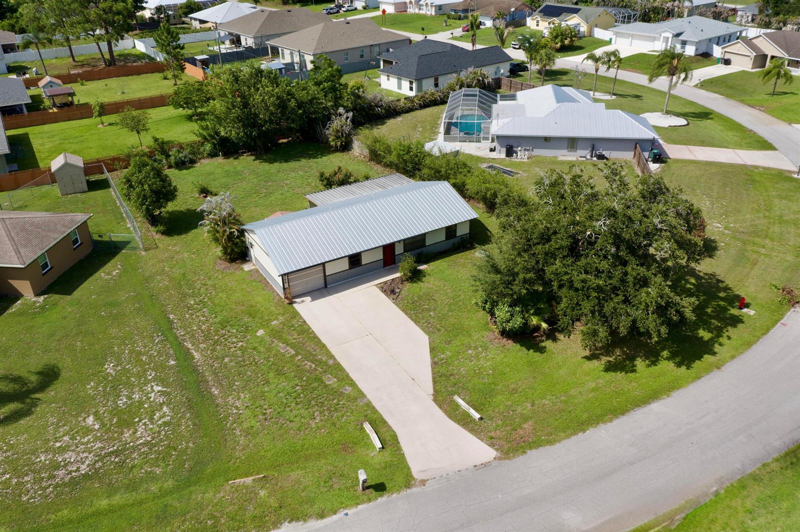 155 SW Klee Circle, Port St. Lucie FL 34953 photo 2