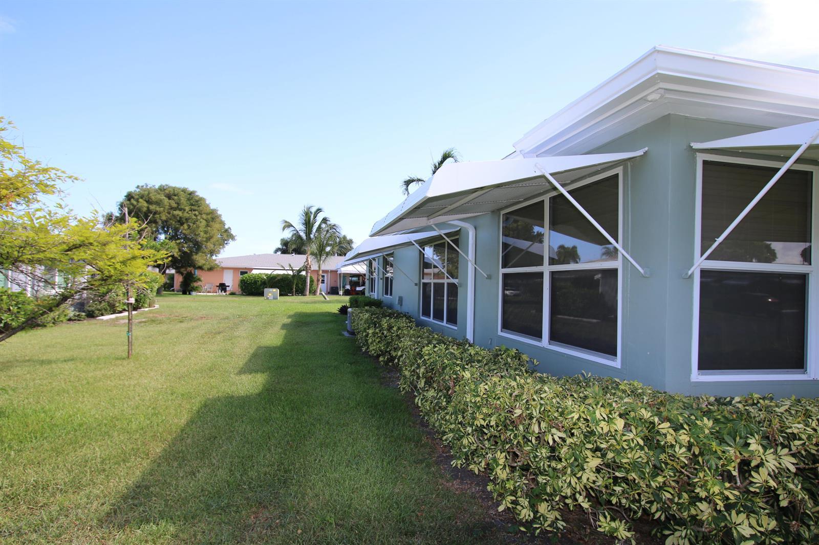 190 South Boulevard, Boynton Beach FL 33435 photo 2
