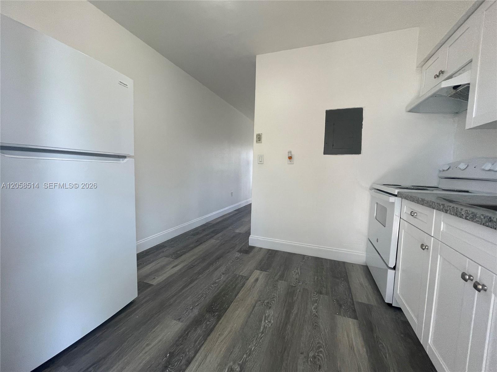 15940 NE 19th Ct # 2, North Miami Beach FL 33162 photo 4