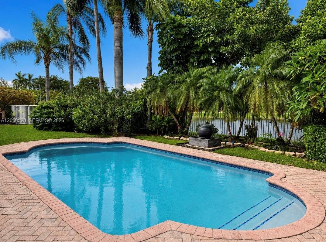 16445 Sapphire Pl, Weston FL 33331 photo 3