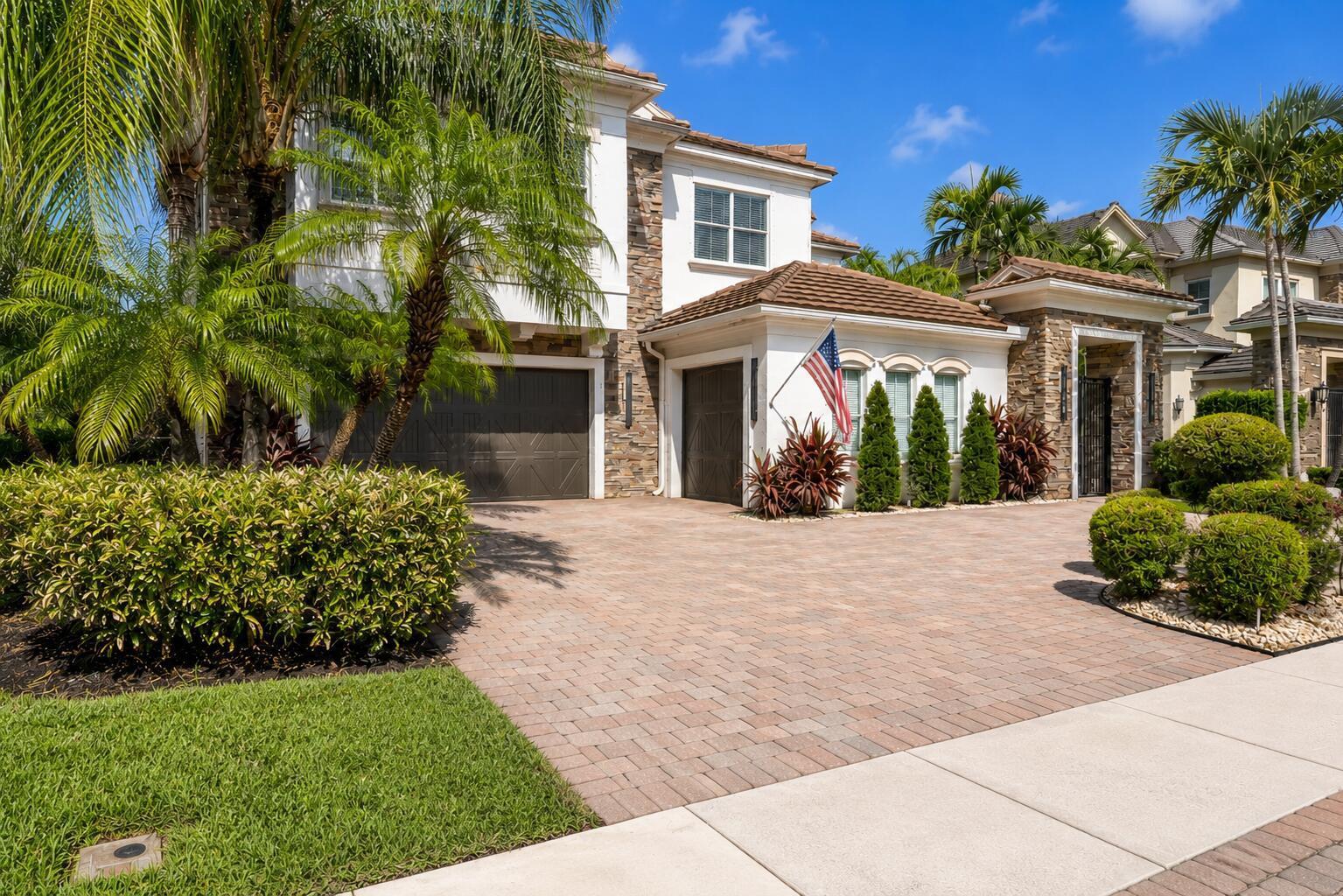 8541 Butler Greenwood Drive, Royal Palm Beach FL 33411 photo 3