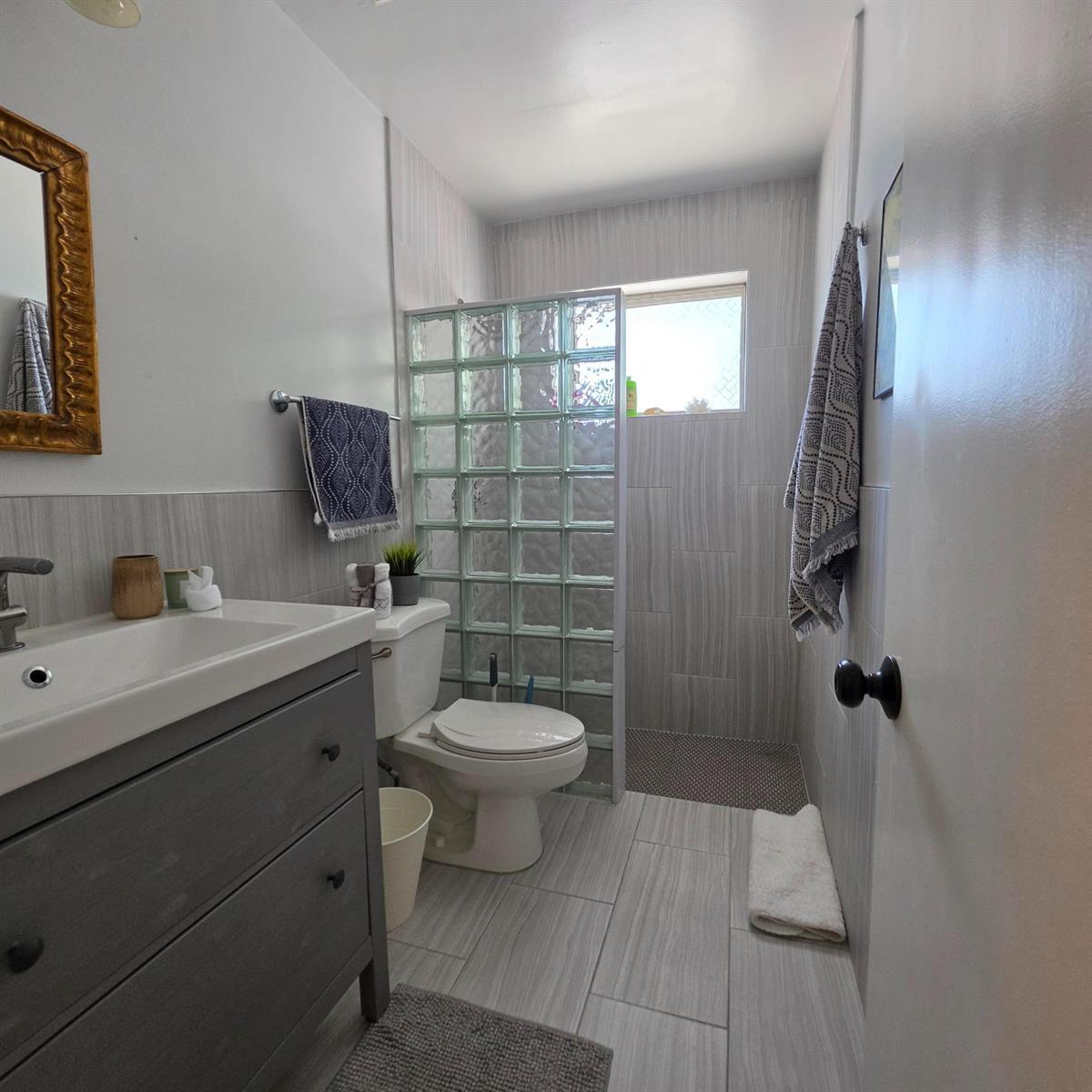 141 SE 2ND Avenue, Dania Beach FL 33004 photo 5