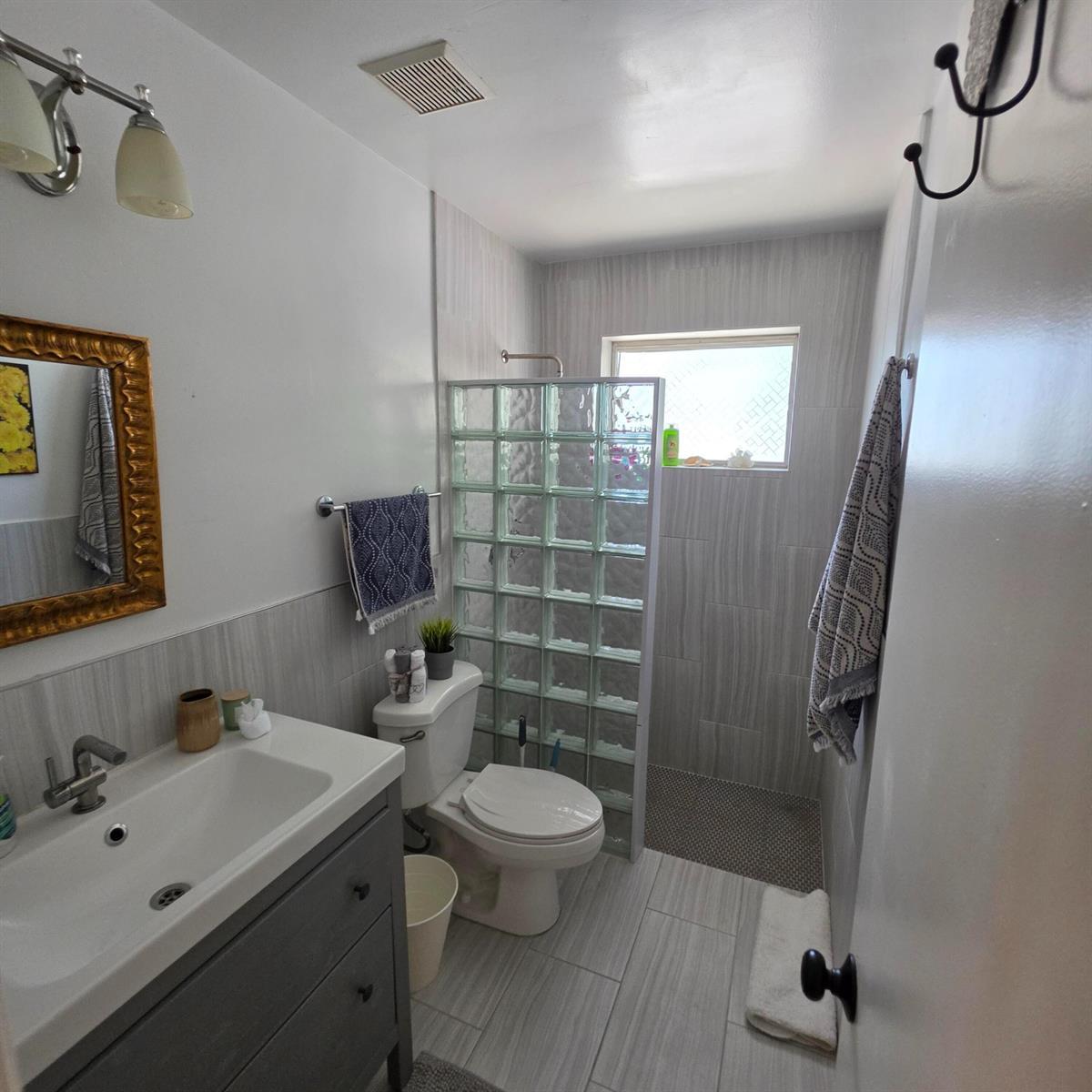 141 SE 2ND Avenue, Dania Beach FL 33004 photo 4