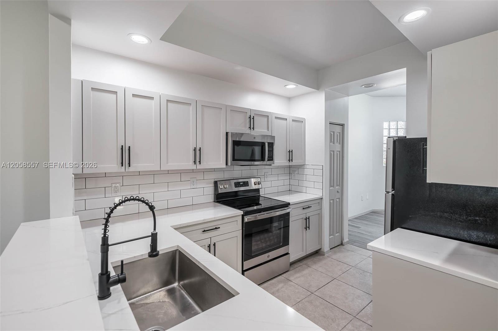 West Palm Beach, FL 33417 photo 4