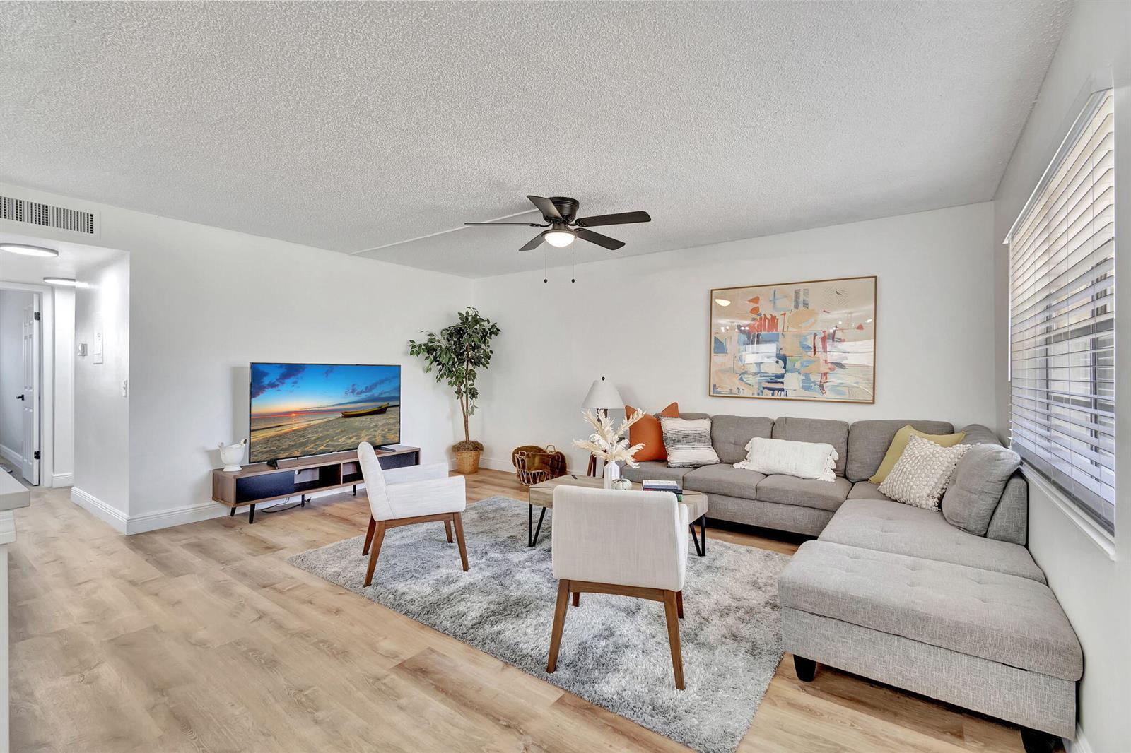 52 BURGUNDY B, Delray Beach FL 33484 photo 3