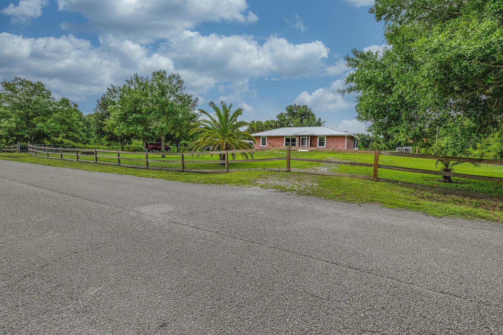 7346 NW 93rd Court, Okeechobee FL 34972 photo 3