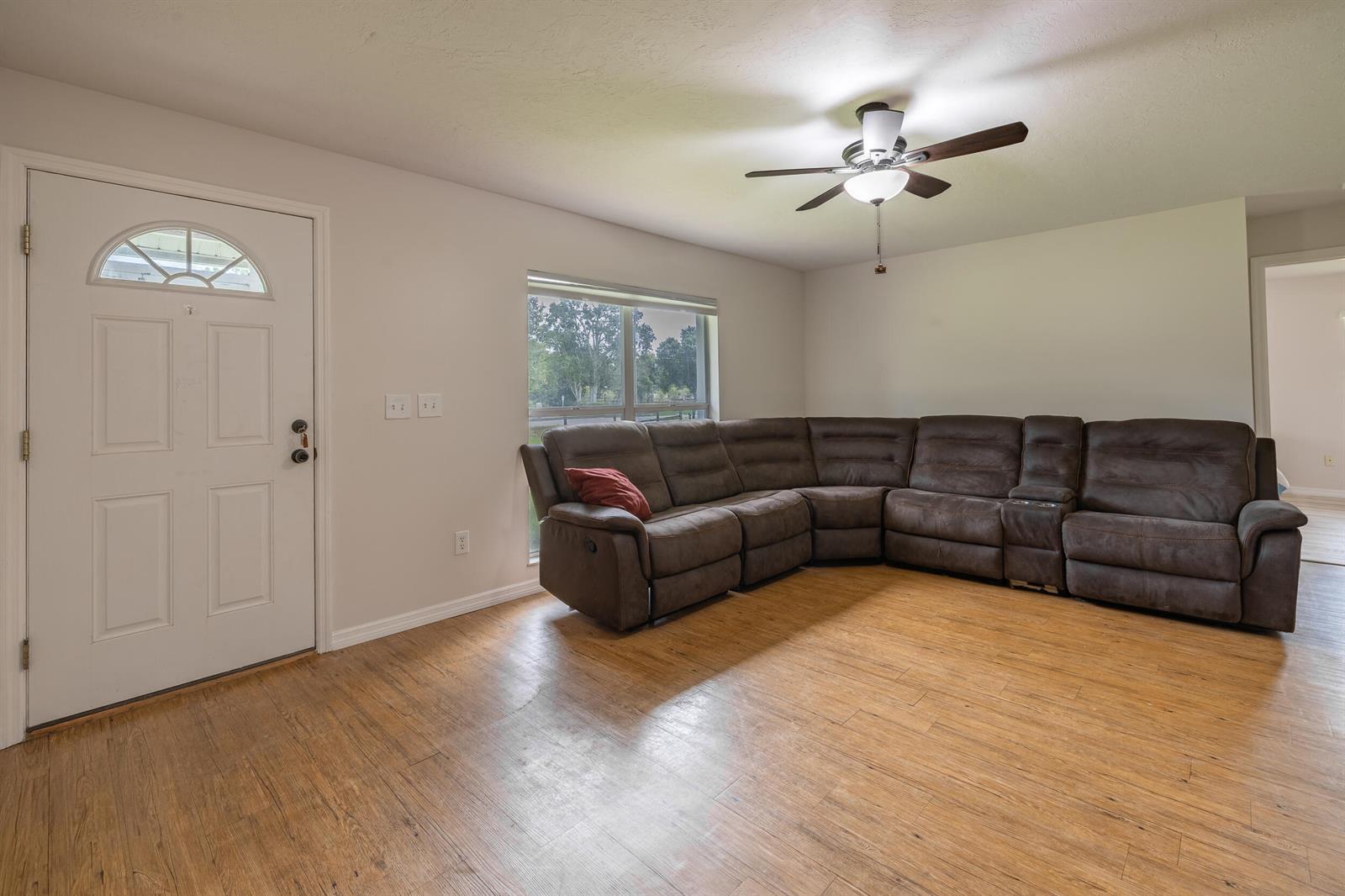 7346 NW 93rd Court, Okeechobee FL 34972 photo 5