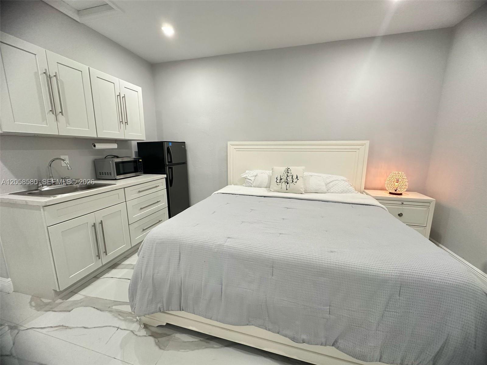 40 Sutton Rd # 1, West Park FL 33023 photo 2