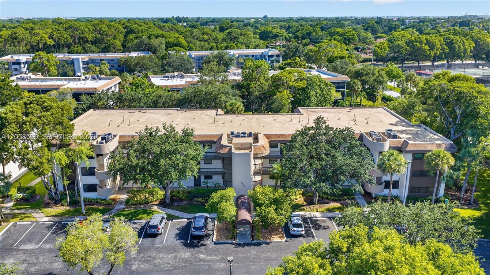 7653 NW 79th Ave # 312, Tamarac FL 33321 photo 2
