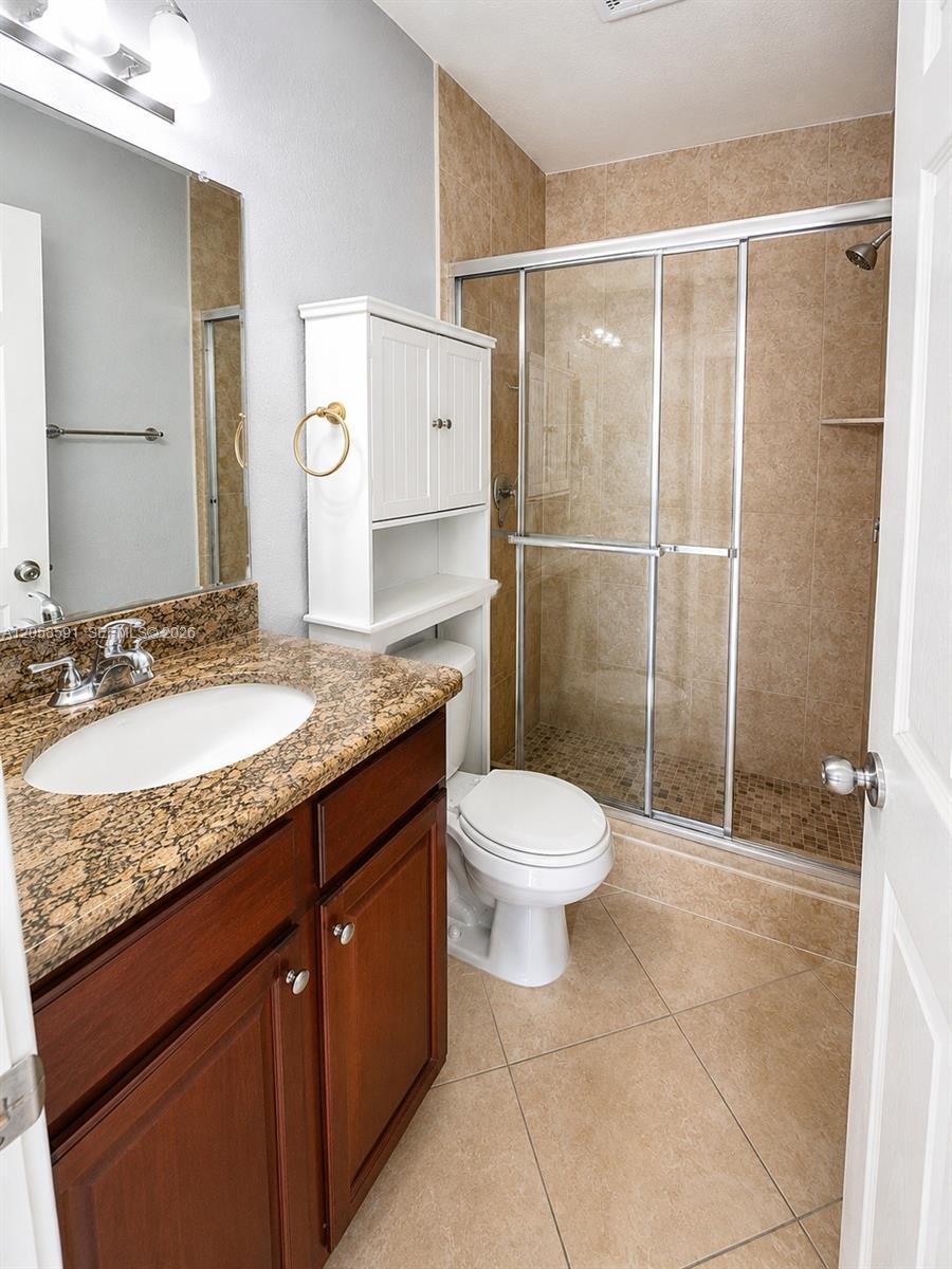 1000 Palm Trl # 10, Delray Beach FL 33483 photo 2