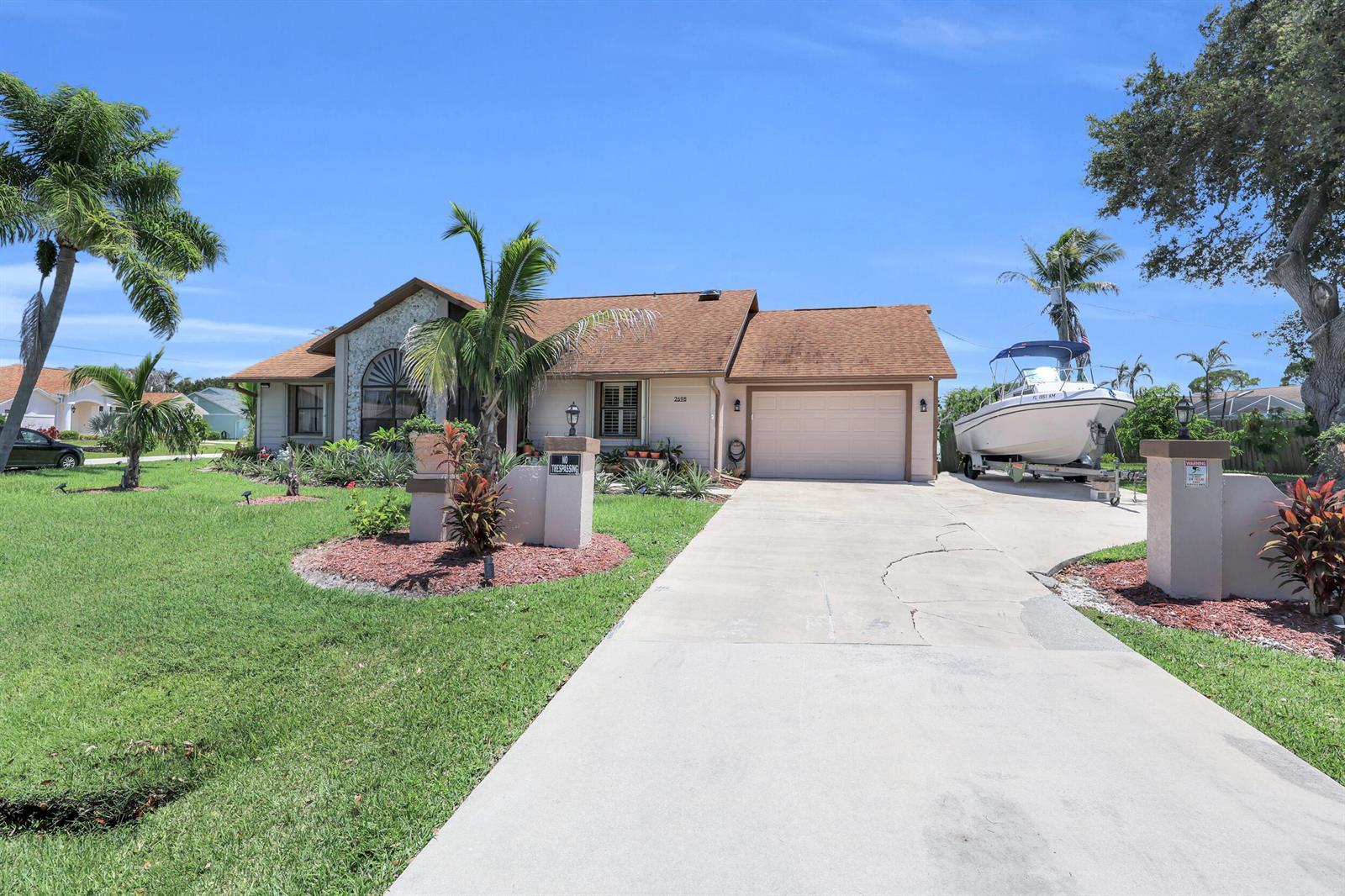 2698 SE Calusa Avenue, Port St. Lucie FL 34952 photo 2