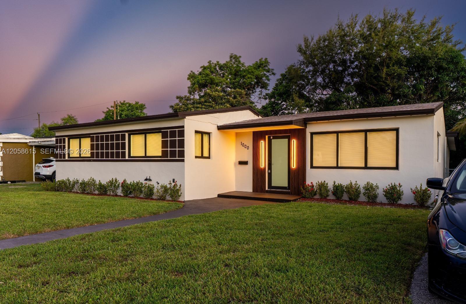 1000 NW 198th St, Miami Gardens FL 33169