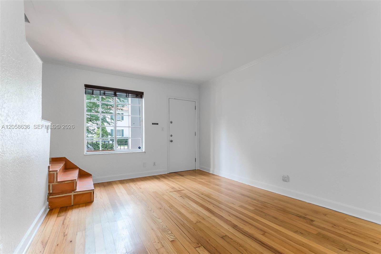 21 Madeira Ave # 18, Coral Gables FL 33134 photo 2