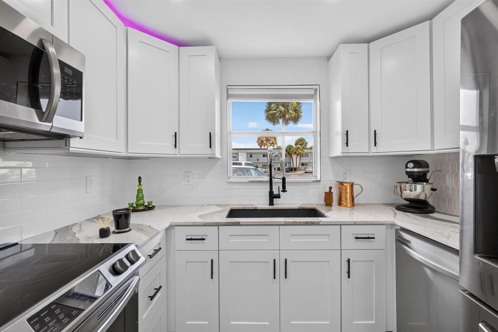 110 Wettaw Lane # 106, North Palm Beach FL 33408 photo 5
