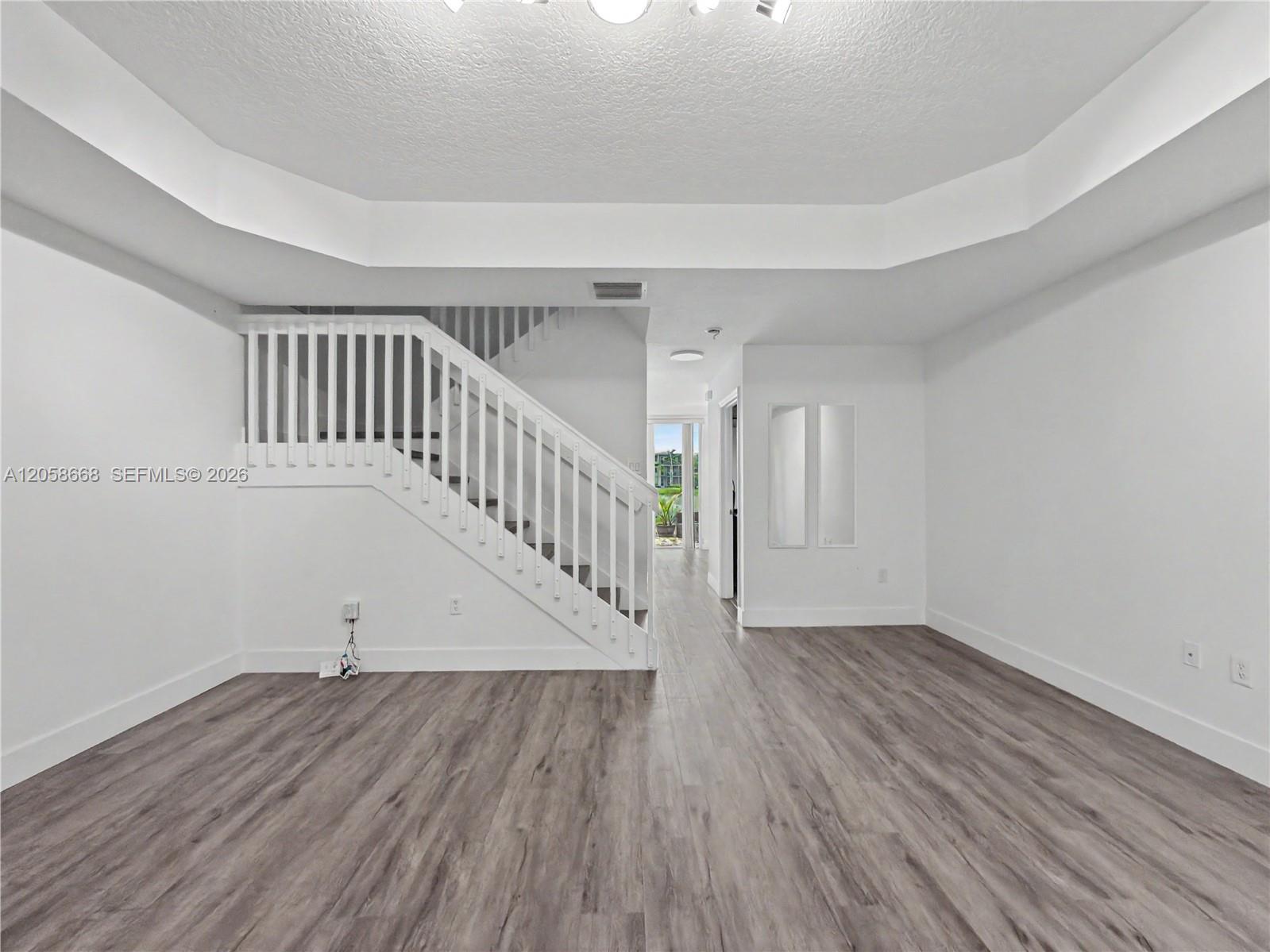 10573 SW 6th St # 1206, Pembroke Pines FL 33025 photo 3