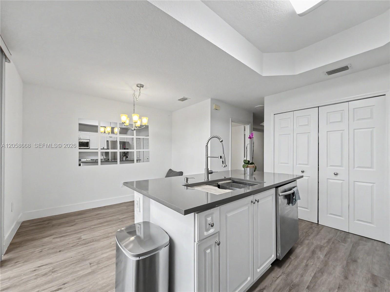 10573 SW 6th St # 1206, Pembroke Pines FL 33025 photo 5