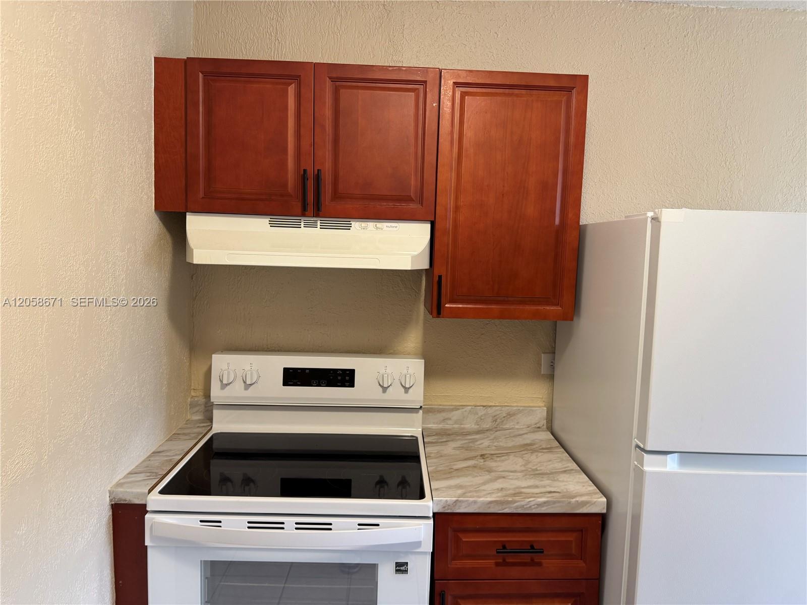 2352 NW 13th Ct, Fort Lauderdale FL 33311 photo 2