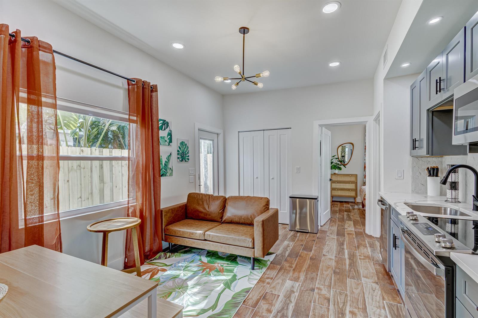 721 Franklin Road, West Palm Beach FL 33405 photo 4