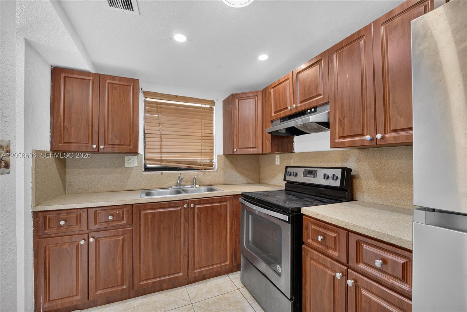 6001 Shakerwood Cir # 108, Tamarac FL 33319 photo 4