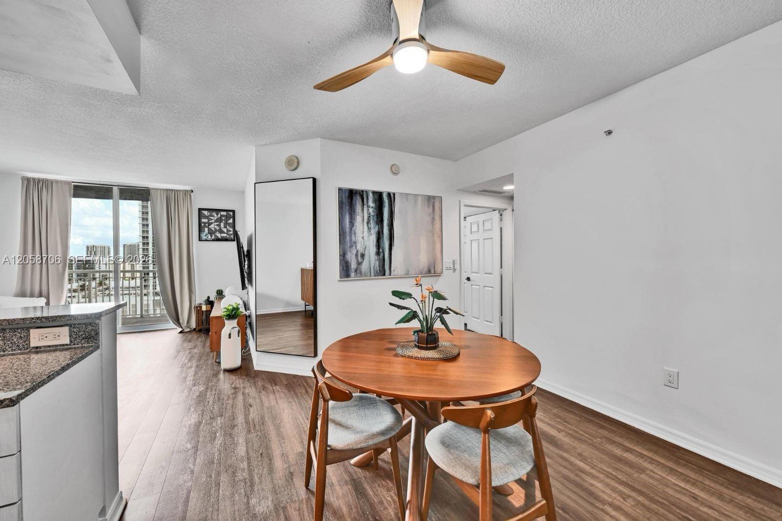 275 NE 18th St # 1809, Miami FL 33132 photo 2