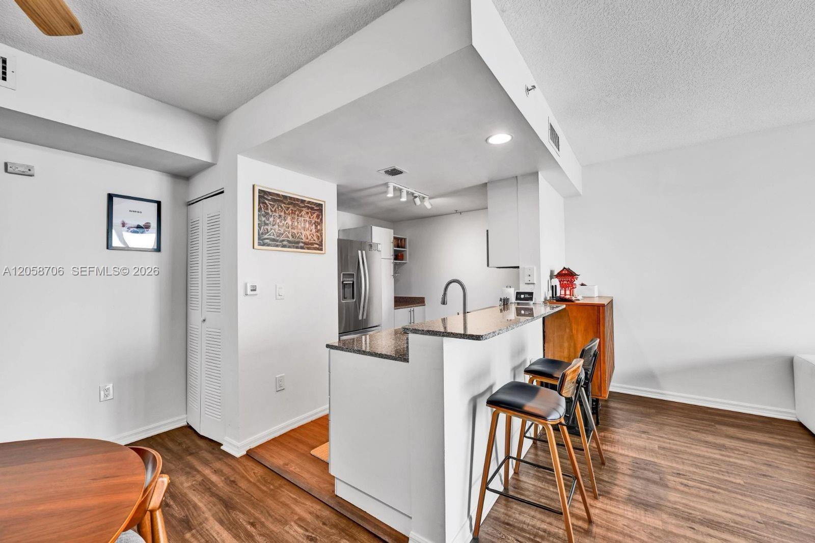 275 NE 18th St # 1809, Miami FL 33132 photo 3