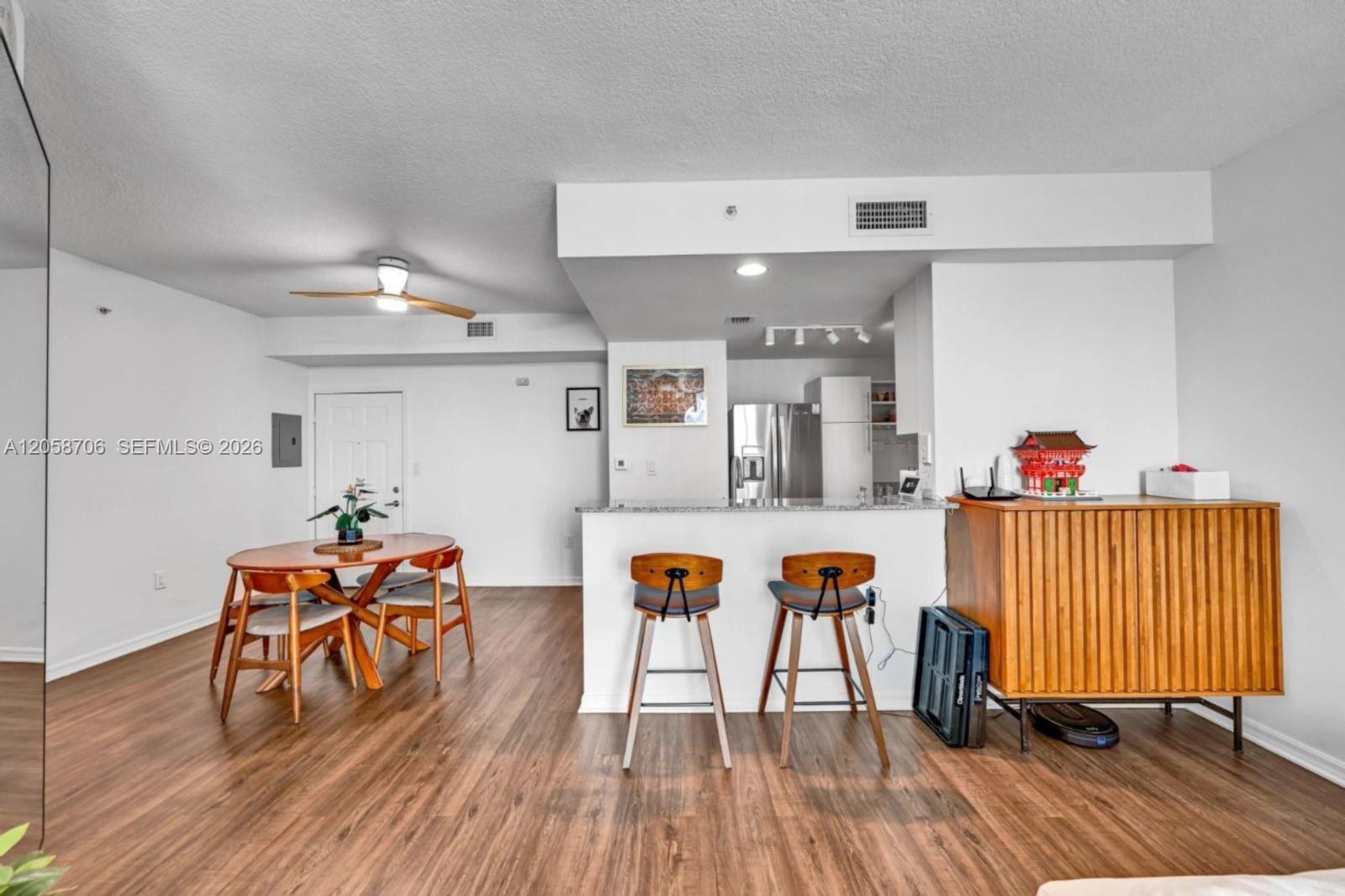 275 NE 18th St # 1809, Miami FL 33132 photo 4
