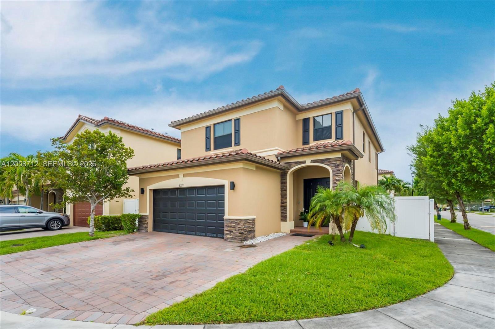 8788 W 35th Ct, Hialeah FL 33018 photo 4