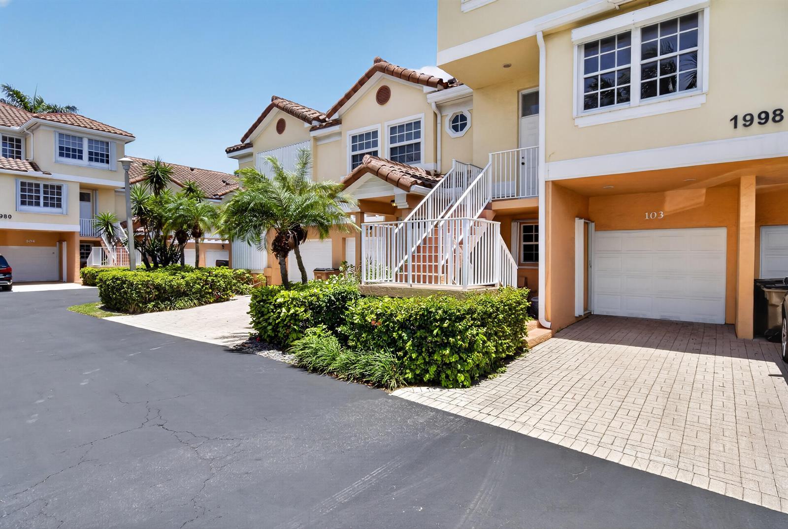 1998 NE 7TH Street # 103, Deerfield Beach FL 33441 photo 3