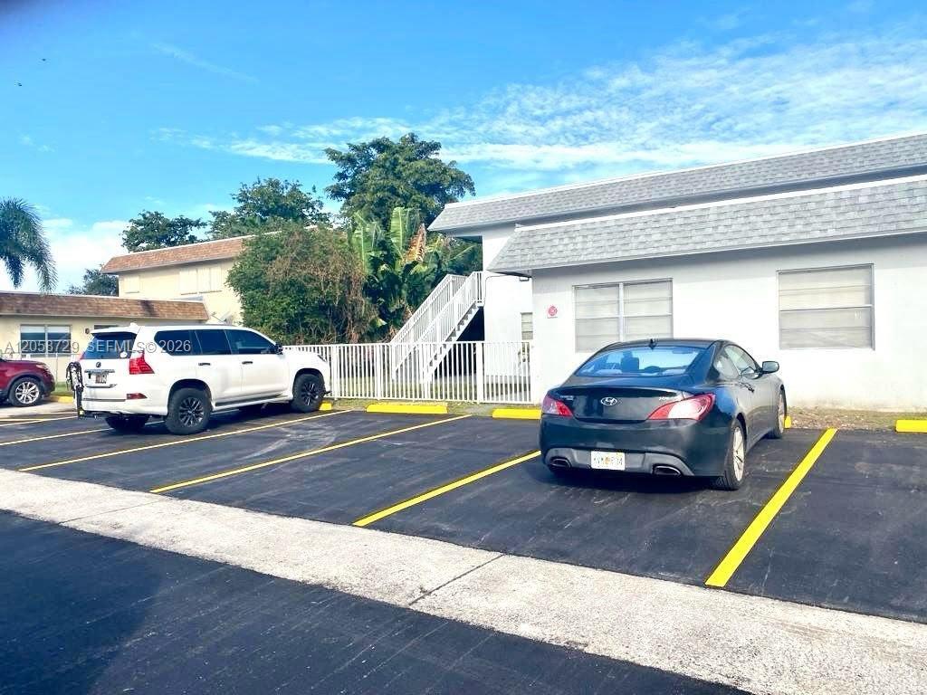 6201 SW 37 CT # 1A, Davie FL 33314