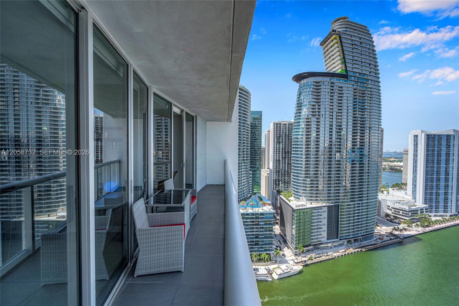 485 Brickell Ave # 3401, Miami FL 33131 photo 4