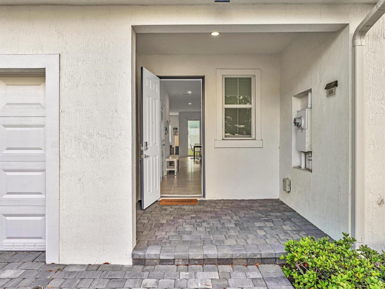 556 Sanderling Circle, Deerfield Beach FL 33442 photo 4