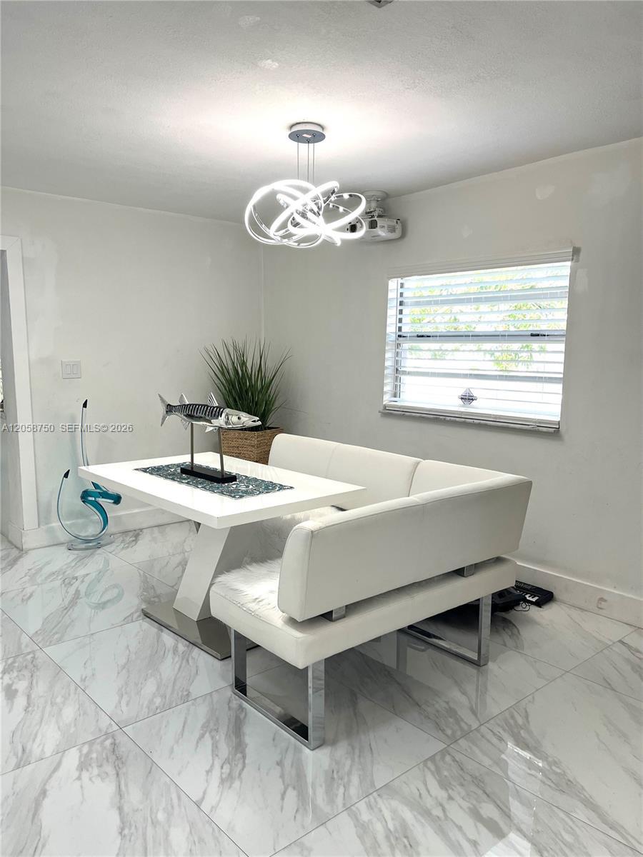 8025 NW 170th St, Hialeah FL 33015 photo 5