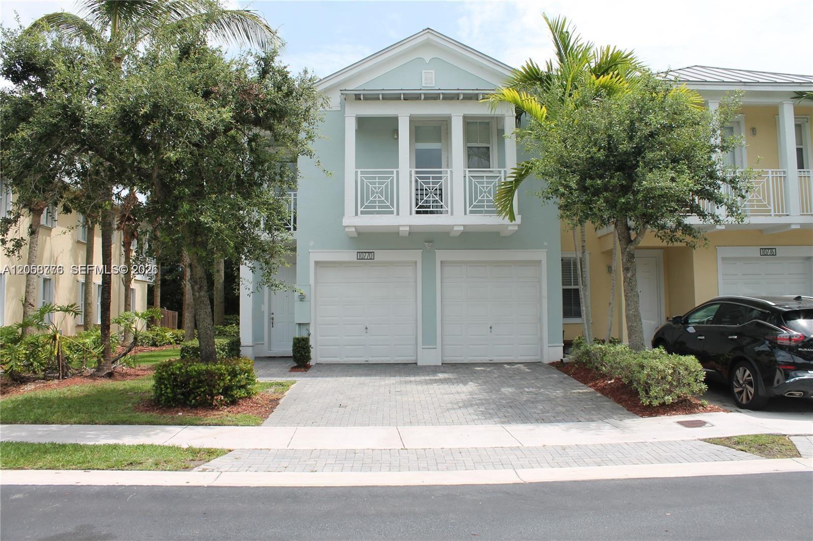 10770 NW 74th Ln, Doral FL 33178